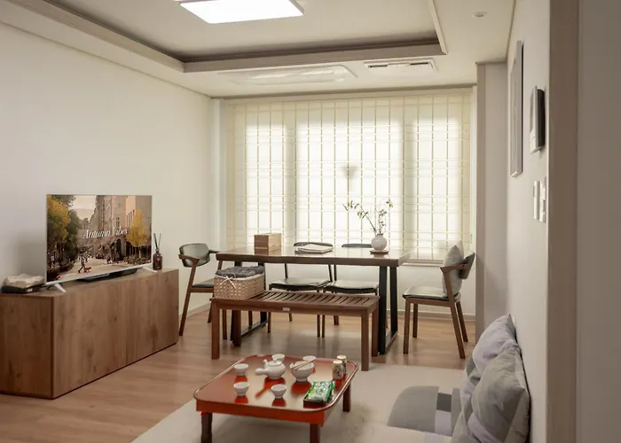 #ddingsang Stay#띵상스테이#신축#3room 4bed#max 6p#풀옵션#무료주차#공항픽업#한방족욕#웰컴드링크#명동#서울역#동대문#fully Furnished Apartment#welcome Drink#airport Pickup#free Parking#korean Foot Bath 서울특별시