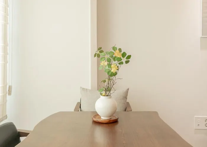 #ddingsang Stay#띵상스테이#신축#3room 4bed#max 6p#풀옵션#무료주차#공항픽업#한방족욕#웰컴드링크#명동#서울역#동대문#fully Furnished Apartment#welcome Drink#airport Pickup#free Parking#korean Foot Bath