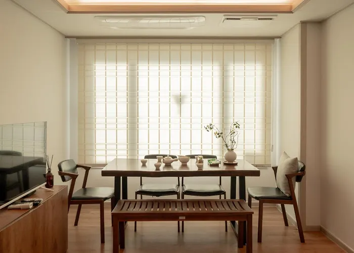 #ddingsang Stay#띵상스테이#신축#3room 4bed#max 6p#풀옵션#무료주차#공항픽업#한방족욕#웰컴드링크#명동#서울역#동대문#fully Furnished Apartment#welcome Drink#airport Pickup#free Parking#korean Foot Bath 빌라 *