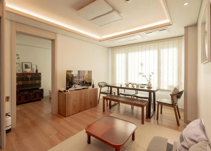 #ddingsang Stay#띵상스테이#신축#3room 4bed#max 6p#풀옵션#무료주차#공항픽업#한방족욕#웰컴드링크#명동#서울역#동대문#fully Furnished Apartment#welcome Drink#airport Pickup#free Parking#korean Foot Bath 빌라 *