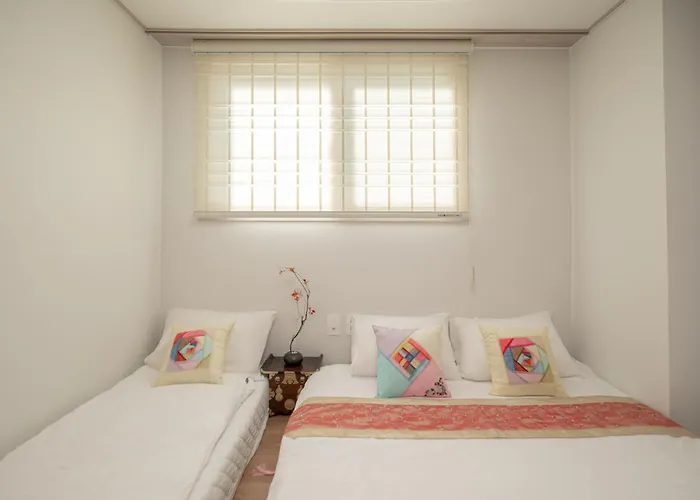 #ddingsang Stay#띵상스테이#신축#3room 4bed#max 6p#풀옵션#무료주차#공항픽업#한방족욕#웰컴드링크#명동#서울역#동대문#fully Furnished Apartment#welcome Drink#airport Pickup#free Parking#korean Foot Bath *
