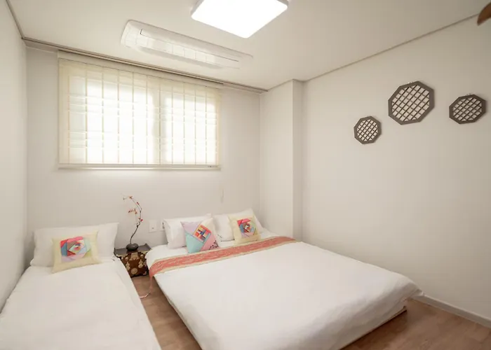 Villa #ddingsang Stay#띵상스테이#신축#3room 4bed#max 6p#풀옵션#무료주차#공항픽업#한방족욕#웰컴드링크#명동#서울역#동대문#fully Furnished Apartment#welcome Drink#airport Pickup#free Parking#korean Foot Bath *