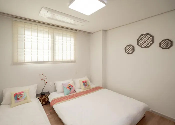 #ddingsang Stay#띵상스테이#신축#3room 4bed#max 6p#풀옵션#무료주차#공항픽업#한방족욕#웰컴드링크#명동#서울역#동대문#fully Furnished Apartment#welcome Drink#airport Pickup#free Parking#korean Foot Bath 서울특별시