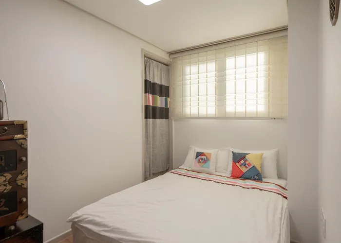 #ddingsang Stay#띵상스테이#신축#3room 4bed#max 6p#풀옵션#무료주차#공항픽업#한방족욕#웰컴드링크#명동#서울역#동대문#fully Furnished Apartment#welcome Drink#airport Pickup#free Parking#korean Foot Bath